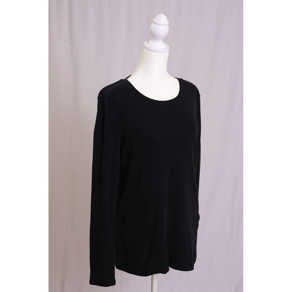 Croft & Barrow Women’s Size Medium Black Long-sleeved Tee